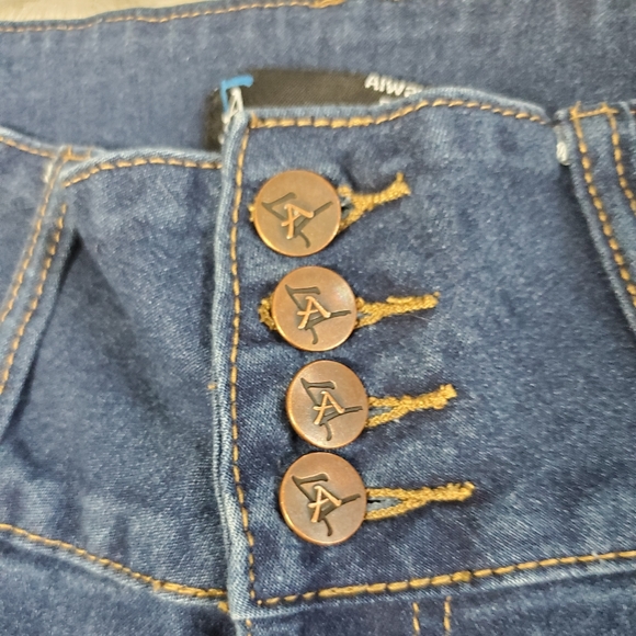 ALWAYS FRIDAY ~ HIGH-RISE JEGGINGS! - Picture 6 of 8